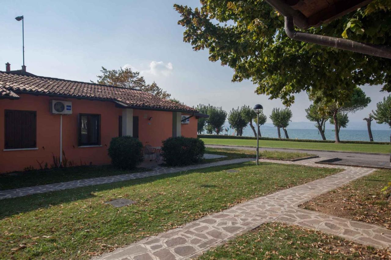 Holiday Homes In Sirmione/Gardasee 22174 Ngoại thất bức ảnh